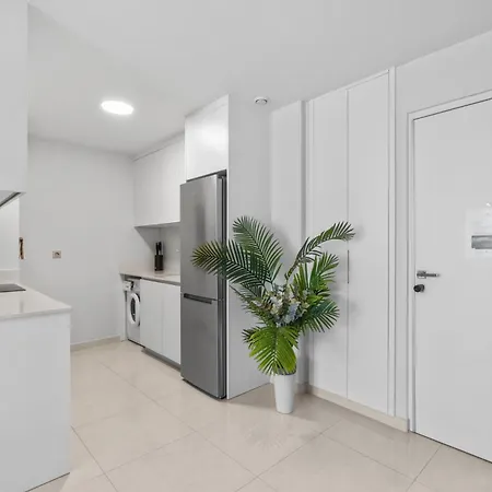 Апартаменти Golden Coast 1 *